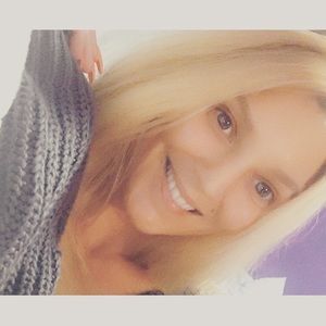 Meet your Posher, Ashley